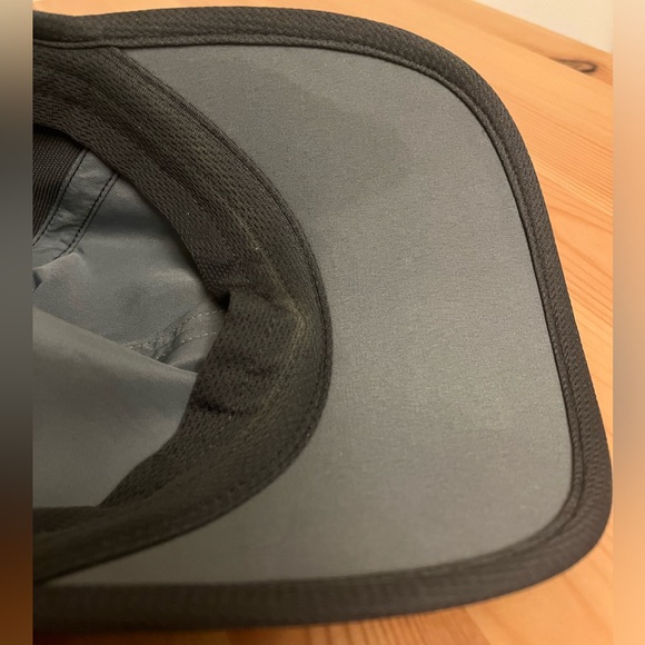 Adidas Superlite 2 Gray and Rose Gold Running Hat - Picture 4 of 4